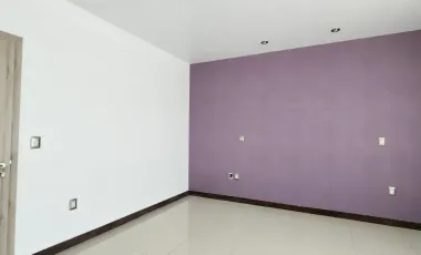 Casa de 3 Pisos en Venta, Residencial Los Cedros, Pachuca, Hidalgo.
