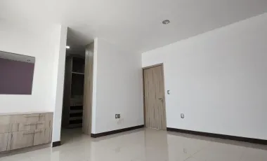Casa de 3 Pisos en Venta, Residencial Los Cedros, Pachuca, Hidalgo.