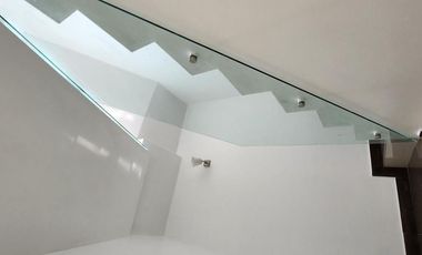 Casa de 3 Pisos en Venta, Residencial Los Cedros, Pachuca, Hidalgo.