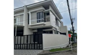 Rumah Baru Gress Kutisari Indah Utara Semi Furnish Surabaya Timur dekat Kendangsari Murah