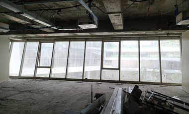 **buyer only****one away** One proscenium  office space 136sqm