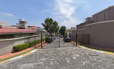 Venta de Casa en Remate una excelente zona Col. Lomas de las Palmas, Naucalpan.