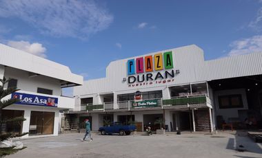 Se alquila local comercial o oficinas en Plaza Durán (PC)
