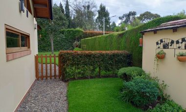 Casa en Venta o en Renta via Sopó Sector los Clubes.