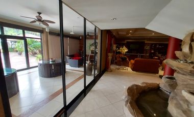 Samborondon, Venta de Hermosa Casa 5 Dorm. con Piscina
