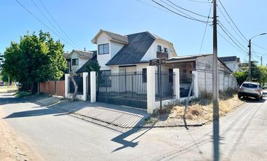 Se vende casa solida en Curicó, Rauquen. Tres piezas dos baños
