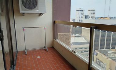 Suite amoblada de alquiler en el Edificio San Francisco 300, 1 parqueo.