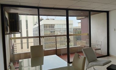 Suite amoblada de alquiler en el Edificio San Francisco 300, 1 parqueo.