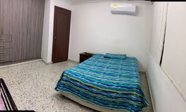 HERMOSA CASA DE DOS NIVELES  EN BARRIO TABOR CON 4 ALCOBAS Y UN AREA DE 300mts