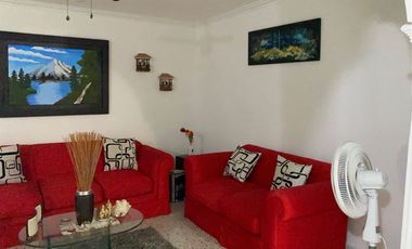 HERMOSA CASA DE DOS NIVELES  EN BARRIO TABOR CON 4 ALCOBAS Y UN AREA DE 300mts