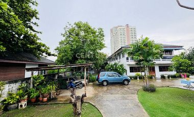 Land for sale along the Chao Phraya River, beautiful view, in the heart of Bangkok. A golden opportunity has arrived. Soi Charansanitwong 46 No.34-LA-