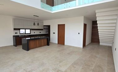 SE VENDE CASA EN Fraccionamiento Lomas de la Rioja, Veracruz, México