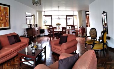 SURCO VENTA 1ER PISO (NO TIENE AIRES) 230 M2 3 DORM TERRAZA + JARDIN  + 1 COCHERA