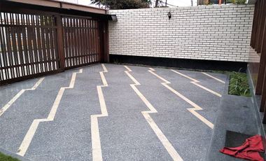 SURCO VENTA 1ER PISO (NO TIENE AIRES) 230 M2 3 DORM TERRAZA + JARDIN  + 1 COCHERA