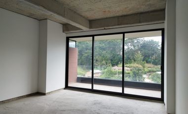 PR17038 Oficina en arriendo en el sector Altos de Palmas, Envigado