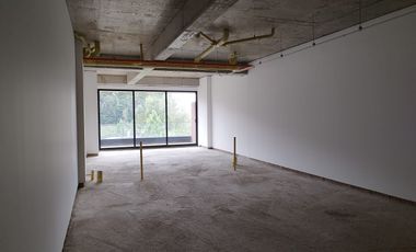 PR17038 Oficina en arriendo en el sector Altos de Palmas, Envigado