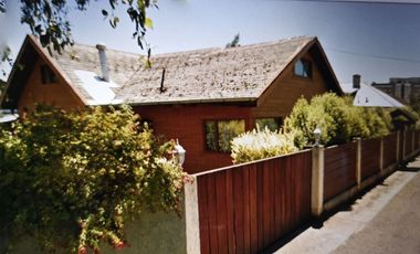 Sector Holandesa 800mts con casa, aptitud comercial.