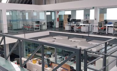 EDIFICIO DE OFICINAS ACONDICIONADAS EN RENTA / VENTA