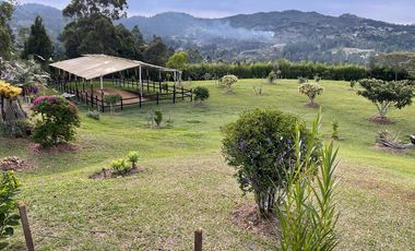 Venta hermosa finca en Guarne Vereda Batea Seca, 20.000 m2 casa de 500 m2