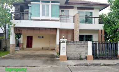 Good located two storey house for rent in tonpao, Sankampang  area close to charoen Charoen Market