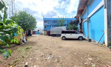 Commercial Property Lot with Apartment and Warehouse for Sale in Llano Road Caloocan Near NLEX and Commonwealth