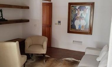 CASA PRIVADA CON AMPLIO JARDIN