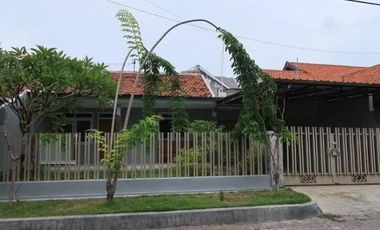 Rumah di Gayungsari Barat SHM Termurah Dekat Masjid Agung dan Raya A Yani