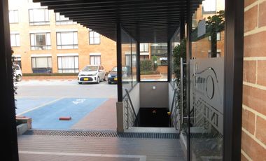 VENDO APARTAMENTO PRIMER PISO CAJICA