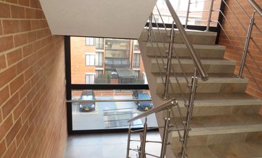 VENDO APARTAMENTO PRIMER PISO CAJICA