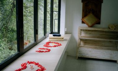 For Sale Freehold Villa at Ubud in Quiet Area and Jungle View