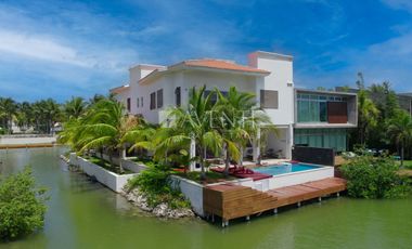 Casa en Venta, Isla Dorada Residencial, Cancún.
