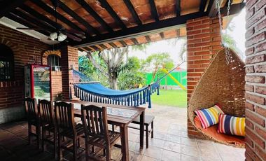Casa estilo Colonial en RENTA Vacacional colonia 3 de mayo en Emiliano Zapata, Morelos.