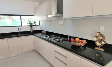 CASA EN VENTA EN PLAYA DEL CARMEN, QUINTANA ROO, OPORTUNIDAD!!!