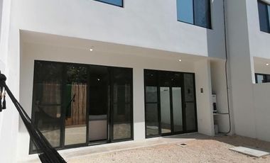 CASA EN VENTA EN PLAYA DEL CARMEN, QUINTANA ROO, OPORTUNIDAD!!!
