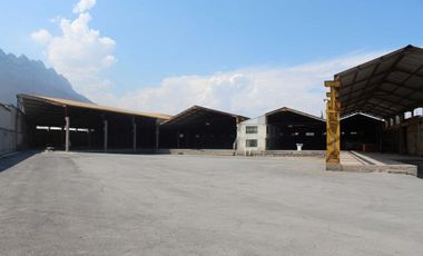 Renta de Nave industrial Urbana en colonia Mitras Norte en Monterrey Nuevo León