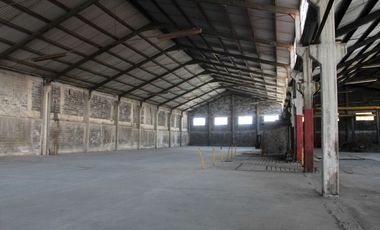 Renta de Nave industrial Urbana en colonia Mitras Norte en Monterrey Nuevo León