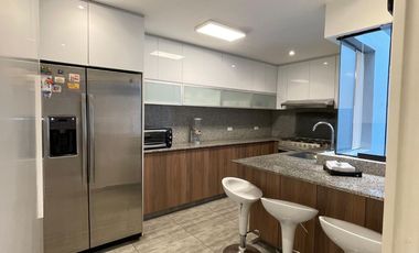Se Vende Excelente Duplex en Chacarilla!
