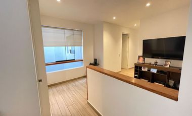Se Vende Excelente Duplex en Chacarilla!