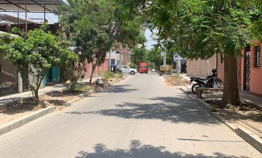 VENDO CASA DE UN PISO EN IGNACIO MERINO - PIURA
