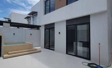 Casa Moderna en Venta – Isla Celeste, Estribor | Nuevo Samborondón