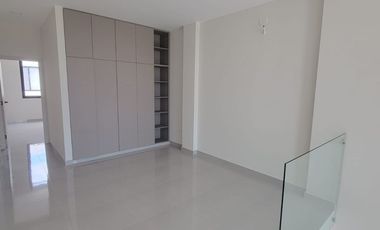 Casa Moderna en Venta – Isla Celeste, Estribor | Nuevo Samborondón