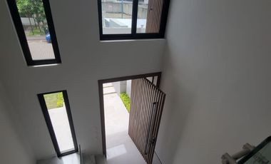 Casa Moderna en Venta – Isla Celeste, Estribor | Nuevo Samborondón