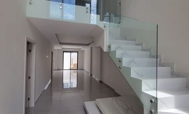 Casa Moderna en Venta – Isla Celeste, Estribor | Nuevo Samborondón