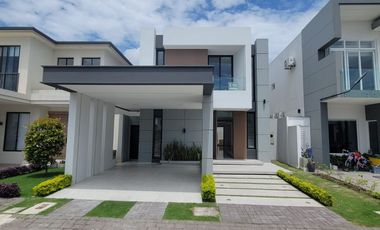 Casa Moderna en Venta – Isla Celeste, Estribor | Nuevo Samborondón