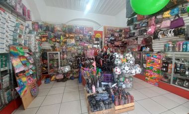 CASA COMERCIAL EN VENTA EN EL CENTRO DE CUENCA, SECTOR PLAZOLETA SAN FRANCISCO