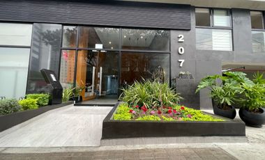 Elegante Departamento en Zona Empresarial con Conexiones Estratégicas