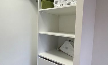 Elegante Departamento en Zona Empresarial con Conexiones Estratégicas