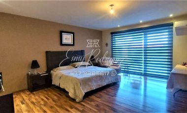 CASA EN RENTA, CUMBRES DEL CAMPESTRE, CON O SIN MUEBLES, 4 REC CON BAÑO, 6 AUTOS,