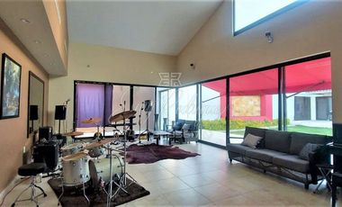 CASA EN RENTA, CUMBRES DEL CAMPESTRE, CON O SIN MUEBLES, 4 REC CON BAÑO, 6 AUTOS,