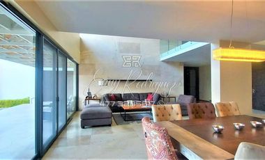 CASA EN RENTA, CUMBRES DEL CAMPESTRE, CON O SIN MUEBLES, 4 REC CON BAÑO, 6 AUTOS,